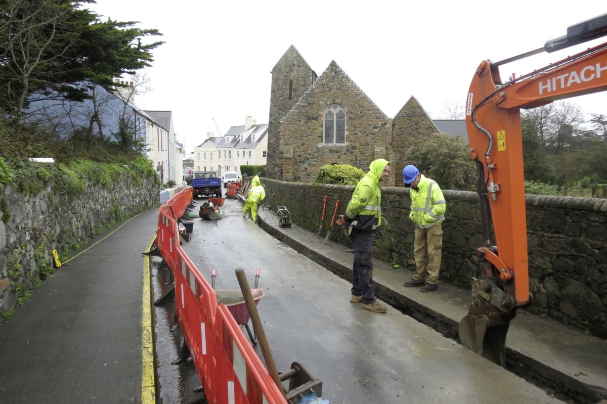 17th Century bones found during trench dig